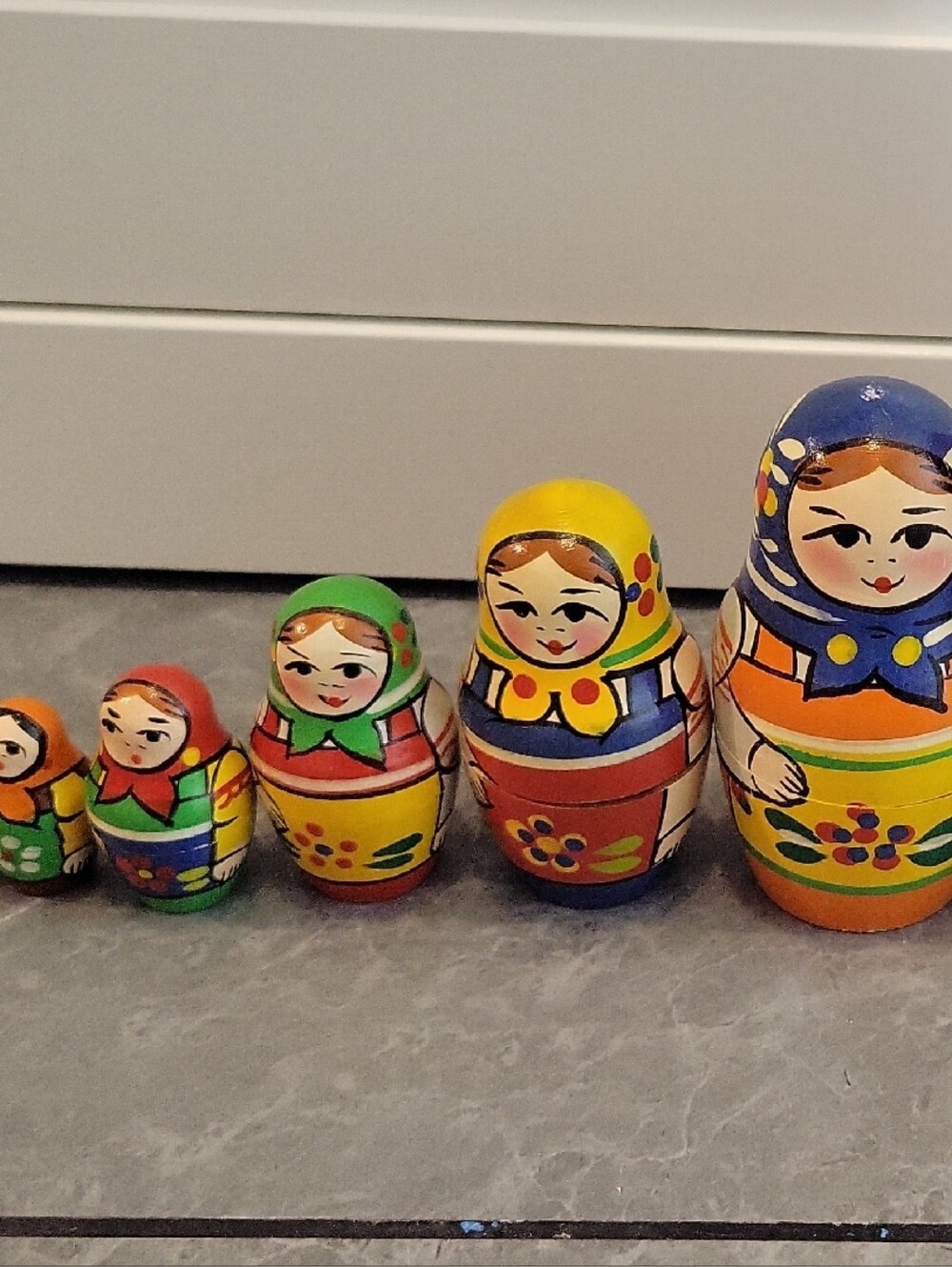 Classic Wooden Matryoshka Nesting Dolls - Colorful Orange/Green Set
